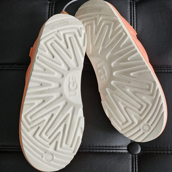 UGG Tasman LTA Kids Girls Boys Insulated Puffy Slippers in Peach Size 4 NEW 36 3 - Picture 3 of 6